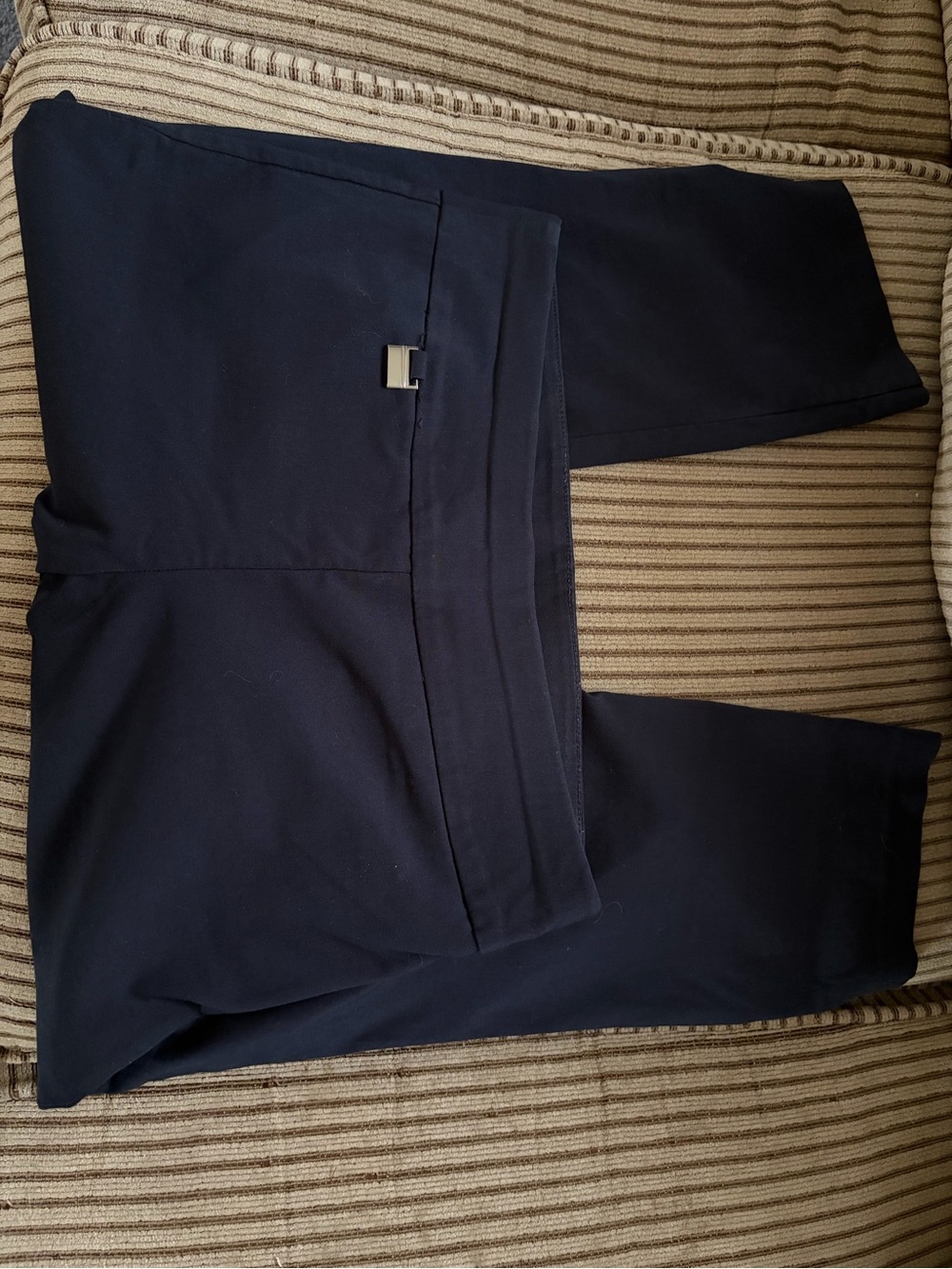 Women’s  Navy Dress Capri Alfani pants Classic Flat front with silver tab